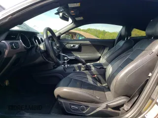 2017 Ford Mustang GT z VIN 1FA6P8CF2H5338668, wystawiony jako Copart lot #56331345 z przebiegiem 84 948 mil mil oraz Szkoda całkowita • Salvage title. Historia ofert i sprzedaży dostępna na DreamBid. Obrazek 7.
