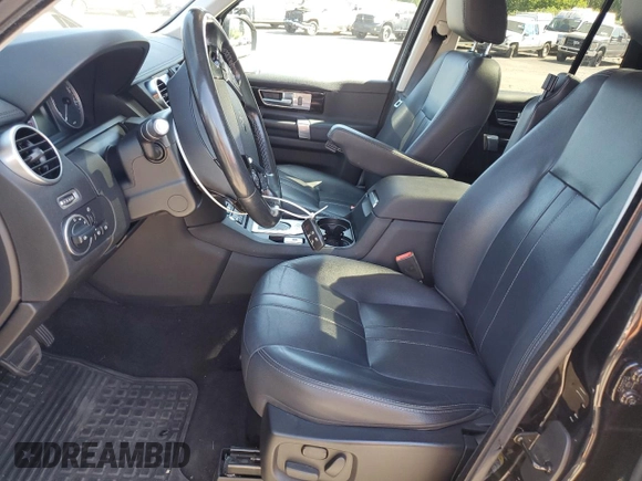 2016 Land Rover LR4 HSE with VIN SALAG2V69GA836072, listed as a Copart auction lot 64968505 with 100,242 mi miles and Clean title. Bid and sale history available at DreamBid. Image 7.