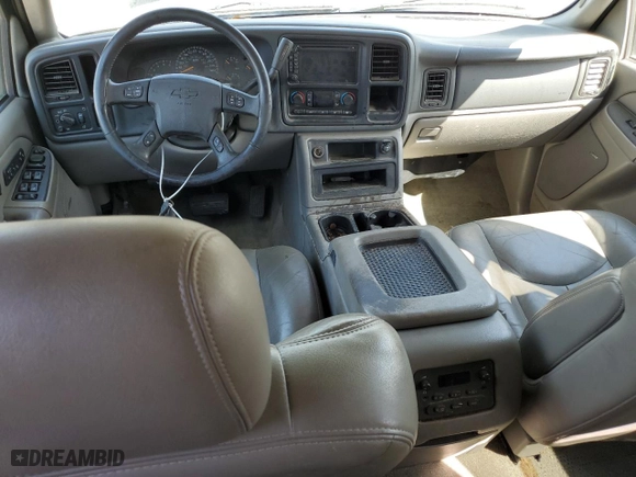 2005 Chevrolet Tahoe LT with VIN 1GNEC13T05J114811, listed as a Copart auction lot 49456635 with 186,578 mi miles and Salvage Title. Bid and sale history available at carsss.com. Image 8.