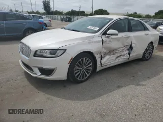 2019 Lincoln MKZ Hybrid z VIN 3LN6L5KU4KR624266, wystawiony jako Copart lot #76367224 z przebiegiem 32 376 mil mil oraz Nie do naprawy • Non repairable. Historia ofert i sprzedaży dostępna na DreamBid. Obrazek 1.