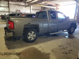 2012 Chevrolet Silverado 1500 LT with VIN 1GCRCSE09CZ306875, listed as a Copart auction lot 46305785 with 195,966 mi miles and Salvage Title. Bid and sale history available at DreamBid. Image 3.