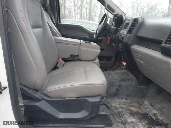 2019 Ford F-150 XL with VIN 1FTMF1CB8KKD48199, listed as a IAAI auction lot 41465864 with 94,566 mi miles. Bid and sale history available at carsss.com. Image 5.
