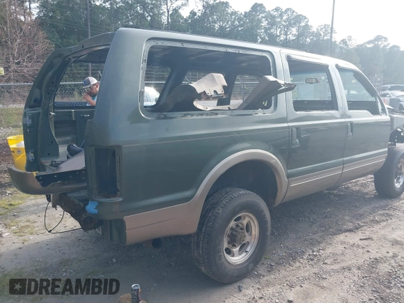 2005 Ford Excursion Eddie Bauer z VIN 1FMSU45P05ED43696, wystawiony jako IAAI lot #41674430 z przebiegiem Nie podano mil oraz . Historia ofert i sprzedaży dostępna na DreamBid. Obrazek 4.