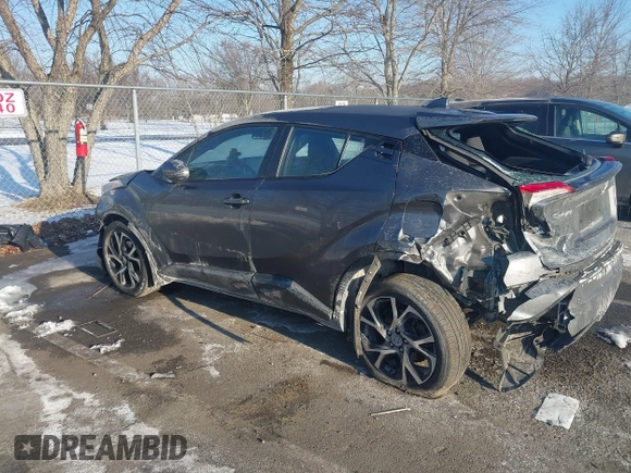 2019 Toyota C-HR XLE with VIN NMTKHMBX3KR088298, listed as a IAAI auction lot 41411204 with 52,790 mi miles. Bid and sale history available at carsss.com. Image 3.