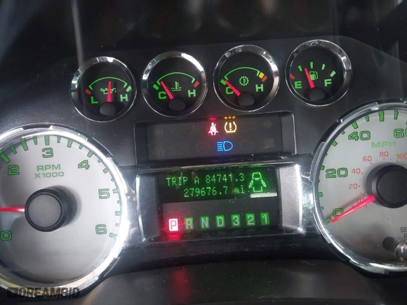 2008 Ford Super Duty F-250 SRW XL with VIN 1FTSW21Y78EE06847, listed as a IAAI auction lot 41913868 with 279,676 mi miles. Bid and sale history available at carsss.com. Image 7.