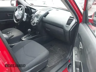 2010 Kia Soul + with VIN KNDJT2A27A7160893, listed as a IAAI auction lot 41312041 with 221,568 mi miles. Bid and sale history available at carsss.com. Image 5.