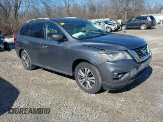 2020 Nissan Pathfinder SL with VIN 5N1DR2CN1LC597166, listed as a IAAI auction lot 41627774 with 85,786 mi miles. Bid and sale history available at carsss.com. Image 1.