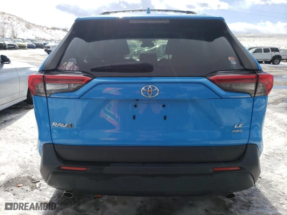 2019 Toyota RAV4 LE with VIN JTMF1RFVXKJ014211, listed as a Copart auction lot 41806405 with NaN miles and Salvage Title. Bid and sale history available at carsss.com. Image 6.
