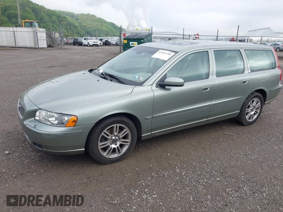 2006 Volvo V70 2.4L with VIN YV1SW612962574792, listed as a IAAI auction lot 42187150 with 124,636 mi miles and . Bid and sale history available at DreamBid. Image 2.