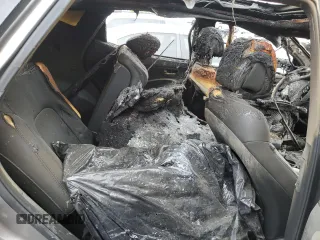 2017 Hyundai Santa Fe 2.0T z VIN 5XYZUDLA6HG406037, wystawiony jako Copart lot #61124765 z przebiegiem Nie podano mil oraz Nie do naprawy • Non repairable. Historia ofert i sprzedaży dostępna na DreamBid. Obrazek 11.