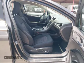 2016 Ford Fusion SE с VIN 3FA6P0H76GR172511, выставлен на аукционе IAAI как лот 42097974 с пробегом 113 101 миль миль и . История ставок и продаж доступна на DreamBid. Изображение 5.