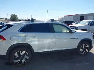 2024 Volkswagen Atlas SEL with VIN 1V2BE2CA1RC232515, listed as a IAAI auction lot 40441892 with 3,641 mi miles and . Bid and sale history available at DreamBid. Image 13.