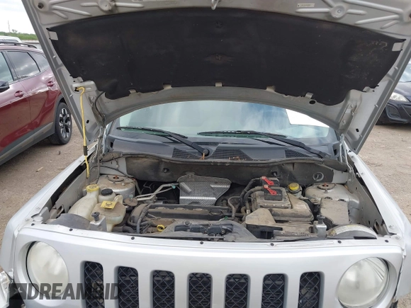 2011 Jeep Patriot Sport with VIN 1J4NT1GA1BD108246, listed as a IAAI auction lot 42010042 with 118,472 mi miles and . Bid and sale history available at carsss.com. Image 10.
