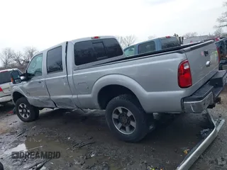 2011 Ford F-250 XL z VIN 1FT7W2BT5BEA16071, wystawiony jako IAAI lot #41666621 z przebiegiem 181 497 mil mil oraz . Historia ofert i sprzedaży dostępna na DreamBid. Obrazek 15.