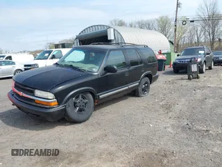 2000 Chevrolet Blazer LT с VIN 1GNDT13W8Y2381912, выставлен на аукционе IAAI как лот 42083991 с пробегом 69 983 миль миль и . История ставок и продаж доступна на DreamBid. Изображение 2.
