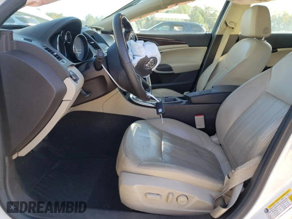 2011 Buick Regal CXL RL5 with VIN W04GT5GC2B1001046, listed as a Copart auction lot 76458194 with 245,810 mi miles and Salvage Title. Bid and sale history available at DreamBid. Image 7.