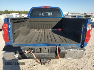 2017 Toyota Tundra 2WD SR5 with VIN 5TFRY5F11HX224958, listed as a Copart auction lot 74566594 with 92,954 mi miles and Salvage Title. Bid and sale history available at carsss.com. Image 6.