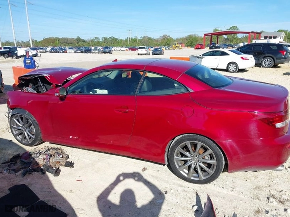 2015 Lexus IS 250C with VIN JTHFF2C20F2533253, listed as a IAAI auction lot 41422871 with 95313 miles. Bid and sale history available at carsss.com. Image 15.