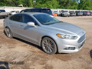 2014 Ford Fusion SE with VIN 3FA6P0HD9ER231067, listed as a IAAI auction lot 41946109 with 265,233 mi miles. Bid and sale history available at carsss.com. Image 1.