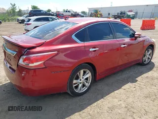 2013 Nissan Altima SV with VIN 1N4AL3APXDN504403, listed as a IAAI auction lot 42541551 with 215,789 mi miles and . Bid and sale history available at DreamBid. Image 4.