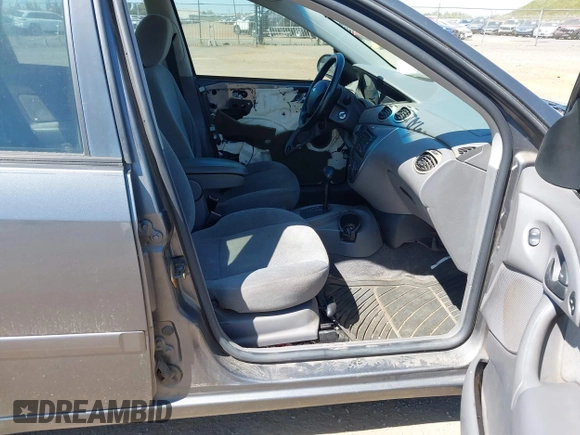 2003 Ford Focus ZTS with VIN 1FAFP38353W178144, listed as a IAAI auction lot 42039418 with 156,709 mi miles and . Bid and sale history available at carsss.com. Image 5.