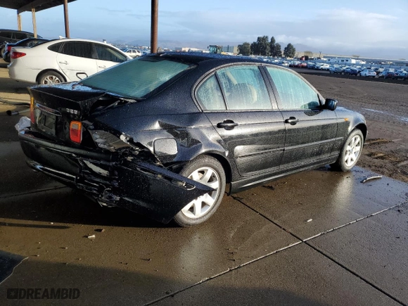 2005 BMW 3 Series 325i with VIN WBAAZ334X5KP92841, listed as a Copart auction lot 84638894 with 0 mi miles and Salvage Title. Bid and sale history available at carsss.com. Image 3.