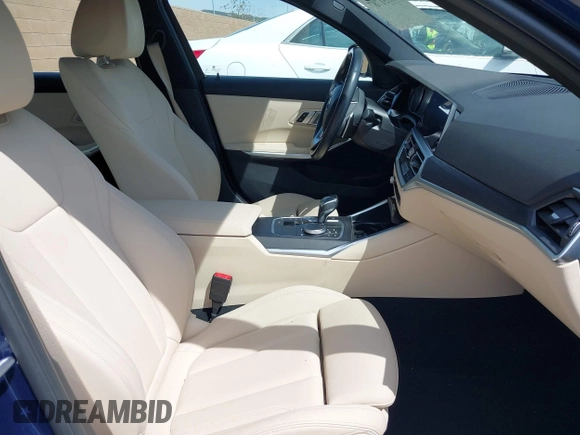2021 BMW 3 Series 330i with VIN 3MW5R1J08M8B68283, listed as a IAAI auction lot 41531787 with 31,060 mi miles. Bid and sale history available at carsss.com. Image 5.
