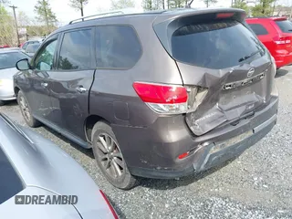2016 Nissan Pathfinder SV with VIN 5N1AR2MN6GC651858, listed as a IAAI auction lot 41920897 with 247,344 mi miles. Bid and sale history available at carsss.com. Image 3.