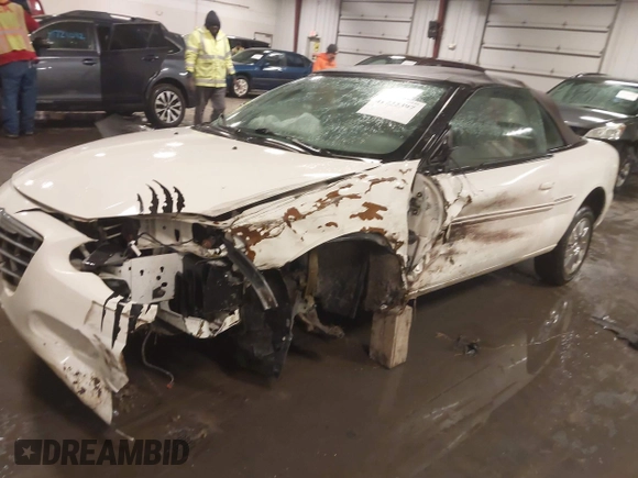 2005 Chrysler Sebring Limited with VIN 1C3EL65R55N627833, listed as a IAAI auction lot 41722397 with 61,742 mi miles and . Bid and sale history available at DreamBid. Image 17.