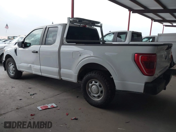 2022 Ford F-150 XL z VIN 1FTEX1CPXNKF06107, wystawiony jako IAAI lot #42692902 z przebiegiem Nie podano mil oraz . Historia ofert i sprzedaży dostępna na DreamBid. Obrazek 14.