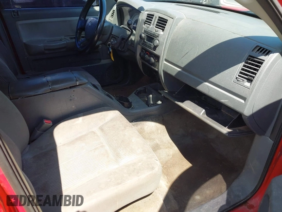 2007 Dodge Dakota SLT with VIN 1D7HE48K37S107954, listed as a IAAI auction lot 42191935 with 223,090 mi miles and . Bid and sale history available at carsss.com. Image 5.