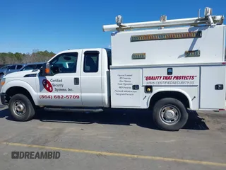 2015 Ford F-250 XLT с VIN 1FT7X2B68FEB08093, выставлен на аукционе IAAI как лот 41730991 с пробегом 210 959 миль миль и . История ставок и продаж доступна на DreamBid. Изображение 14.
