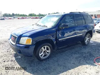2003 GMC Envoy SLE z VIN 1GKDS13S032346173, wystawiony jako IAAI lot #42142925 z przebiegiem 304 447 mil mil oraz . Historia ofert i sprzedaży dostępna na DreamBid. Obrazek 2.