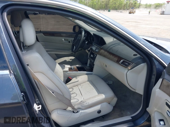 2014 Mercedes-Benz E 350 Luxury with VIN WDDHF8JB8EB063722, listed as a IAAI auction lot 42028151 with 137,471 mi miles and . Bid and sale history available at DreamBid. Image 5.