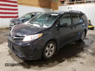 2019 Toyota Sienna LE Auto Access Seat with VIN 5TDKZ3DC7KS003451, listed as a Copart auction lot 87056704 with 76,587 mi miles and Salvage Title. Bid and sale history available at DreamBid. Image 1.