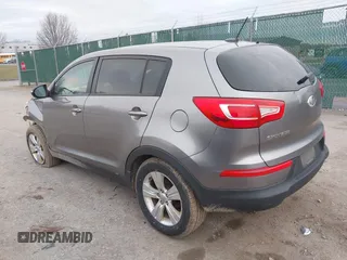 2012 Kia Sportage LX with VIN KNDPB3A28C7332354, listed as a IAAI auction lot 41933058 with 75,938 mi miles. Bid and sale history available at carsss.com. Image 3.