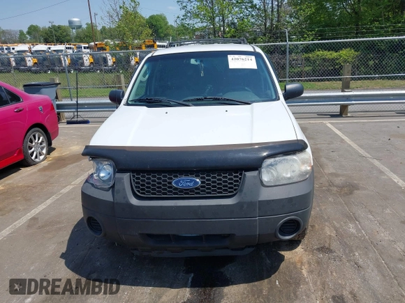 2007 Ford Escape XLS with VIN 1FMYU92Z07KB51308, listed as a IAAI auction lot 42076214 with 221,331 mi miles and . Bid and sale history available at DreamBid. Image 13.