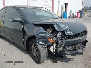 2008 Scion tC Spec z VIN JTKDE167X80265638, wystawiony jako IAAI lot #42355042 z przebiegiem 294 435 mil mil oraz . Historia ofert i sprzedaży dostępna na DreamBid. Obrazek 6.