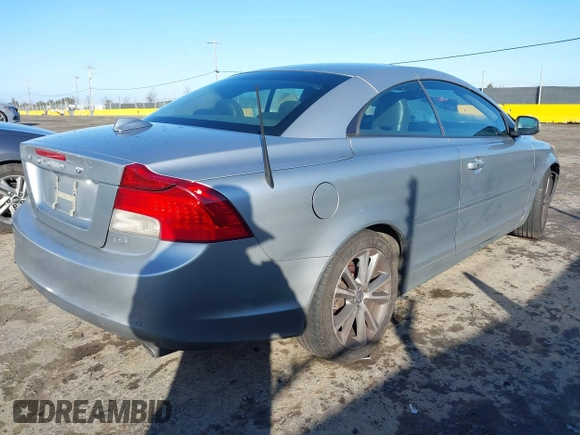 2012 Volvo C70 T5 with VIN YV1672MCXCJ130785, listed as a IAAI auction lot 41589949 with 152,646 mi miles. Bid and sale history available at carsss.com. Image 4.