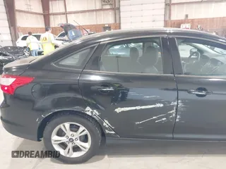 2013 Ford Focus SE with VIN 1FADP3F28DL160807, listed as a IAAI auction lot 42052971 with 60,903 mi miles. Bid and sale history available at carsss.com. Image 6.