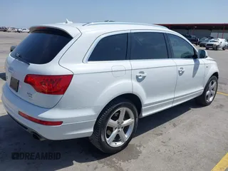 2015 Audi Q7 S line Prestige with VIN WA1DGAFE5FD028605, listed as a IAAI auction lot 42313627 with 143,287 mi miles and . Bid and sale history available at DreamBid. Image 4.