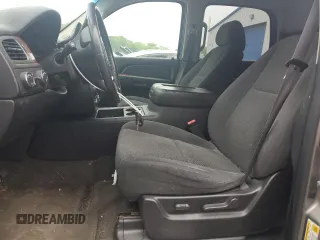 2007 GMC Yukon SLT with VIN 1GKFK13007J117446, listed as a Copart auction lot 55974665 with 204,785 mi miles and Salvage title. Bid and sale history available at DreamBid. Image 7.