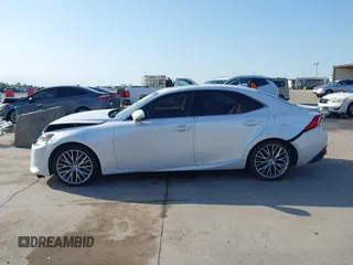 2016 Lexus IS 200t z VIN JTHBA1D28G5030804, wystawiony jako IAAI lot #42184295 z przebiegiem 103 829 mil mil oraz . Historia ofert i sprzedaży dostępna na DreamBid. Obrazek 14.