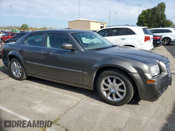 2008 Chrysler 300 Touring with VIN 2C3LA53G78H160422, listed as a Copart auction lot 71294064 with 114,048 mi miles and Salvage Title. Bid and sale history available at carsss.com. Image 4.