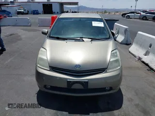 2005 Toyota Prius with VIN JTDKB20U950123255, listed as a IAAI auction lot 42256870 with 226,904 mi miles and . Bid and sale history available at DreamBid. Image 6.