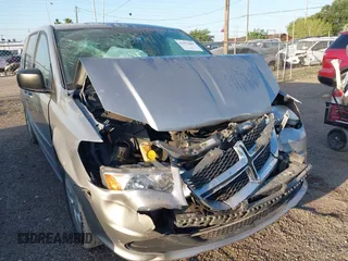 2017 Dodge Grand Caravan SE z VIN 2C4RDGBG6HR849999, wystawiony jako IAAI lot #41972697 z przebiegiem 161 455 mil mil oraz . Historia ofert i sprzedaży dostępna na DreamBid. Obrazek 1.