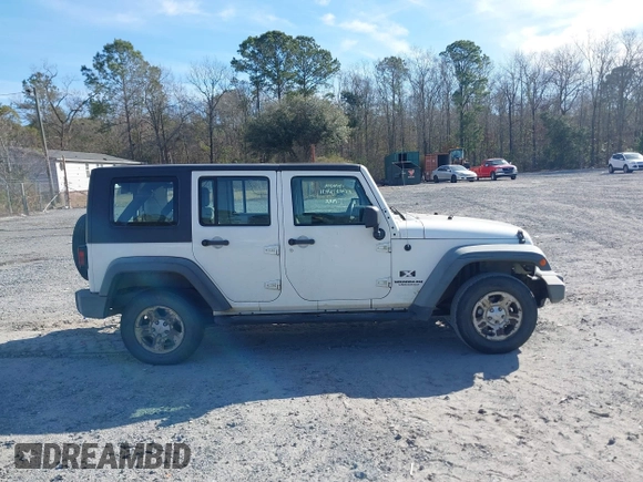 2009 Jeep Wrangler Unlimited X with VIN 1J4GZ39109L729171, listed as a IAAI auction lot 41715448 with 367,882 mi miles. Bid and sale history available at carsss.com. Image 13.