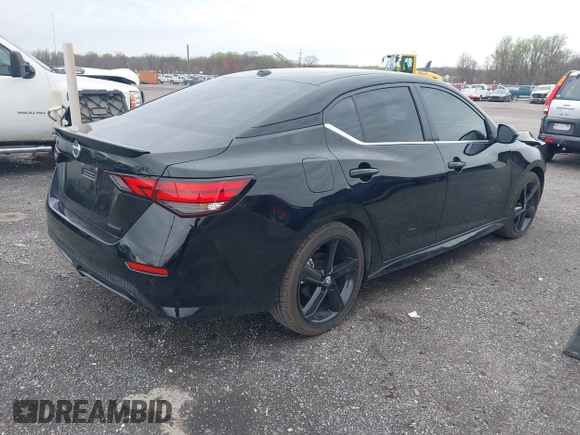 2022 Nissan Sentra SR z VIN 3N1AB8DVXNY307372, wystawiony jako IAAI lot #41958405 z przebiegiem 30 373 mil mil oraz . Historia ofert i sprzedaży dostępna na DreamBid. Obrazek 4.