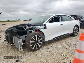 2025 Lucid Air Touring z VIN 50EA1TEA9SA006909, wystawiony jako Copart lot #58595475 z przebiegiem 734 mil mil oraz Szkoda całkowita • Salvage title. Historia ofert i sprzedaży dostępna na DreamBid. Obrazek 1.