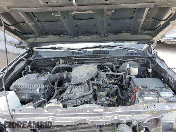 2017 Toyota Tacoma SR z VIN 5TFAX5GNXHX096186, wystawiony jako Copart lot #53731085 z przebiegiem 109 821 mil mil oraz Szkoda całkowita • Salvage title. Historia ofert i sprzedaży dostępna na DreamBid. Obrazek 11.